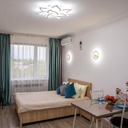 Уютная Студия С Видом На Горы Almaty Esterno foto